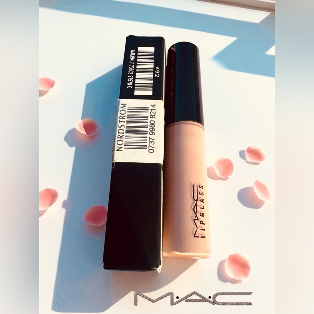 MAC GOOD TIMES LIPGLASS. LIMITED EDITION. NEW IN BOX. - Picture 2 of 5